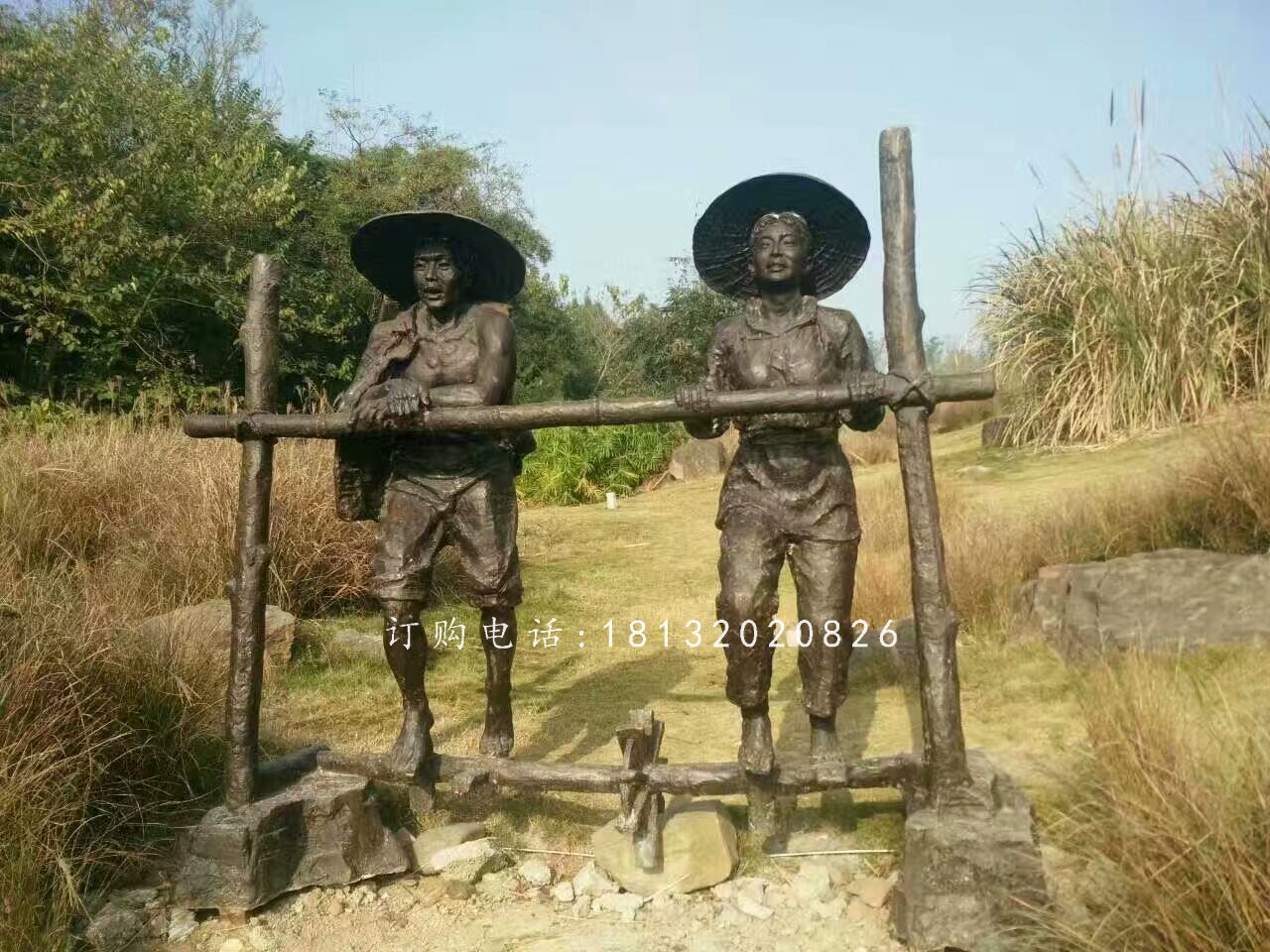 干農(nóng)活人物雕塑，公園人物銅雕